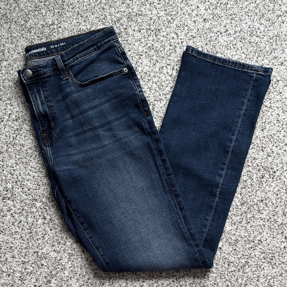 💙👖Essentials Dark Blue Denim Jeans👖💙